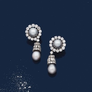 PAIRE DE BOUCLES D'OREILLES DE PERLES FINES TRANSFORMABLE - Perles et diamants ronds taille brillant