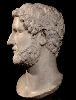 Tête de l'empereur romain Hadrien - ECOLE ITALIENNE de la seconde moitié du XVIIe siècle, Marbre blanc